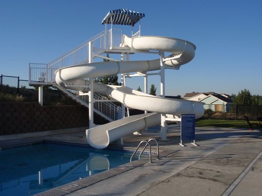 حمام سباحة خاص ألعاب زجاجي ألياف الزجاج المنزلق المياه المنتزه الترفيهي الألعاب الركوب الملعب الداخلي الأطفال