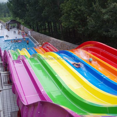 سعر جيد Commercial Large Water Park Equipment Lake Water Slide With Hot Dipped Galvanized Steel Structures And Roofs الانترنت