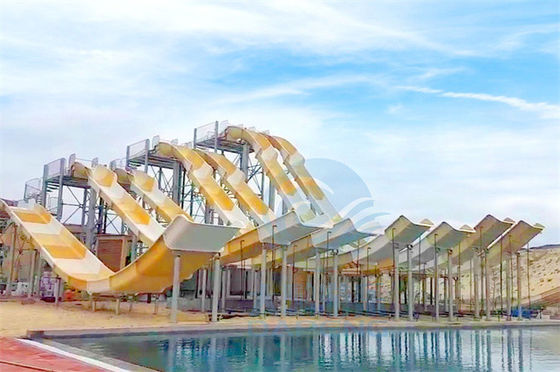 الألياف الزجاجية الانزلاق N Fly Water Slide Ramp تتلاشى مقاومة الأكسدة للحديقة المائية