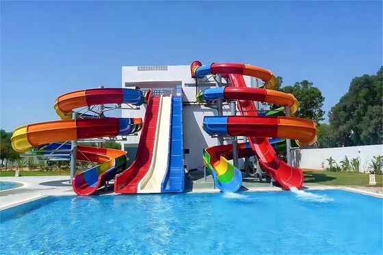 حديقة المياه الخارجية من الفولاذ المغلفة المنزلقات الألعاب الرياضية للأطفال