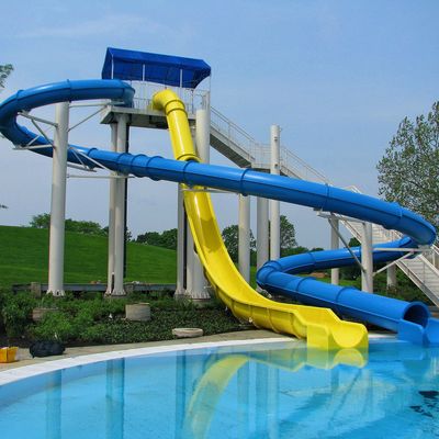 حديقة المياه ألعاب تصميم الألياف الزجاجية حمام سباحة ألعاب المياه المنزلق للأطفال