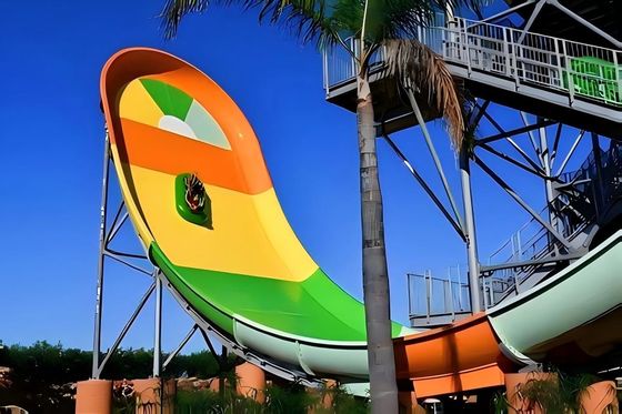 سعر جيد OEM Outdoor Large Water Playground Swimming Pool Fiberglass Water Slide الانترنت