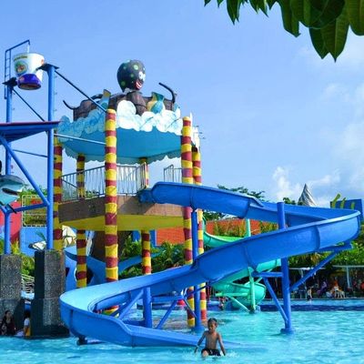 سعر جيد ODM Children in ground Swimming Pool Ride Fiberglass Water Slide for Aqua Park الانترنت