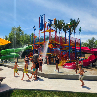 منزلقات مائية تجارية لجميع الأعمار للمعسكرات والفنادق والمنتجعات والفلل  لمنازل المياه متعددة الاستخدامات لمختلف الأماكن ممتعة لكل الفئات العمرية