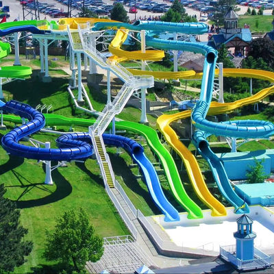 سعر جيد Customized Size 6-8mm Thickness Fiberglass Water Park Slide with Over 10 Years Service Life الانترنت