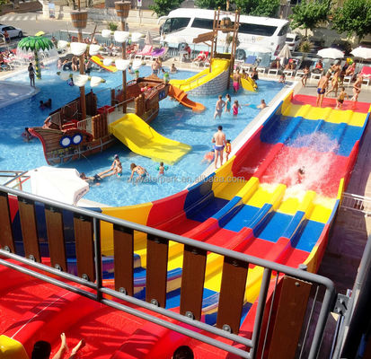 سعر جيد Commercial Fiberglass Water Park Slide with 7m Height 45m Length and 6-10mm Thickness for Outdoor Aqua Parks الانترنت